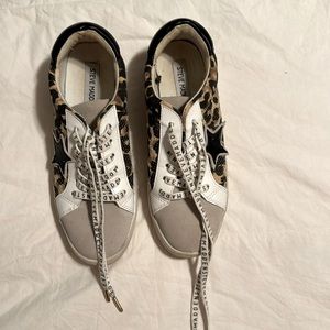 Steve Madden Size 8 Cheetah Sneaker